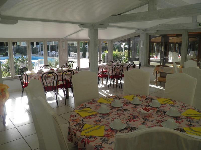 Hotel Le Relais De Montignac Zewnętrze zdjęcie